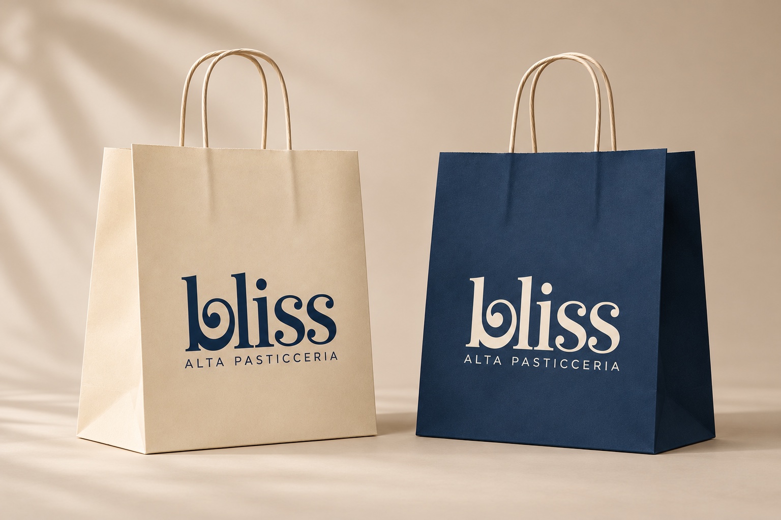 Shopper BLISS crema e blu, mostrate interamente, con logo Alta Pasticceria.