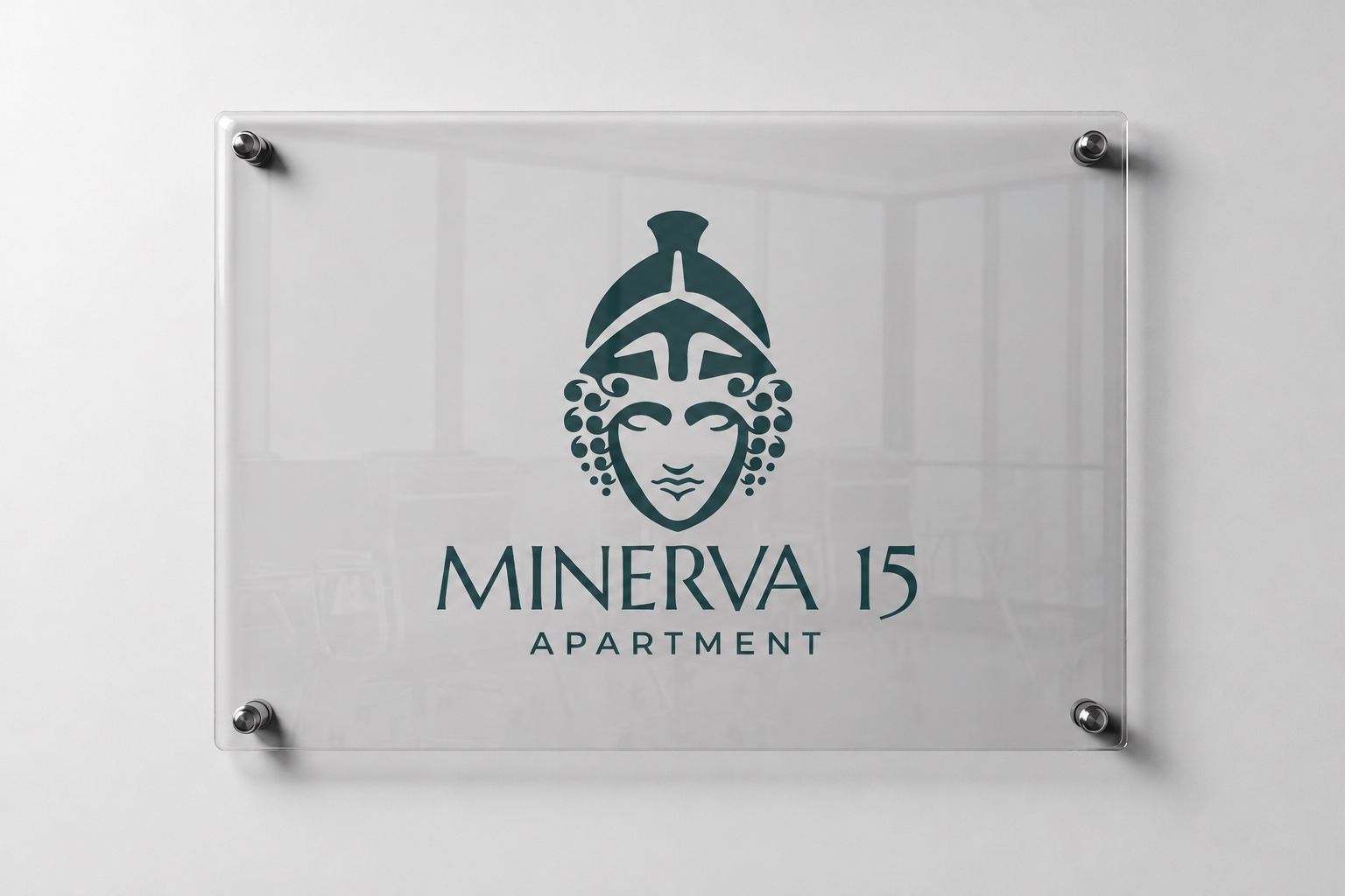 Targa Minerva 15 Apartment in plexiglass trasparente con quattro fissaggi metallici.